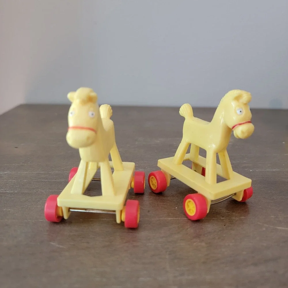 2 Vtg Toy Fozzie Rocking Horse on Wheels 1986‎ Muppet Babies McDonalds